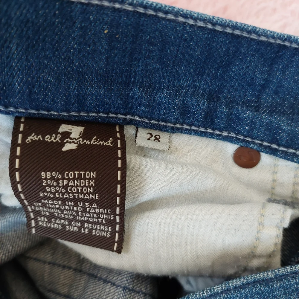7 For All Mankind Dojo Capri Size 28‎